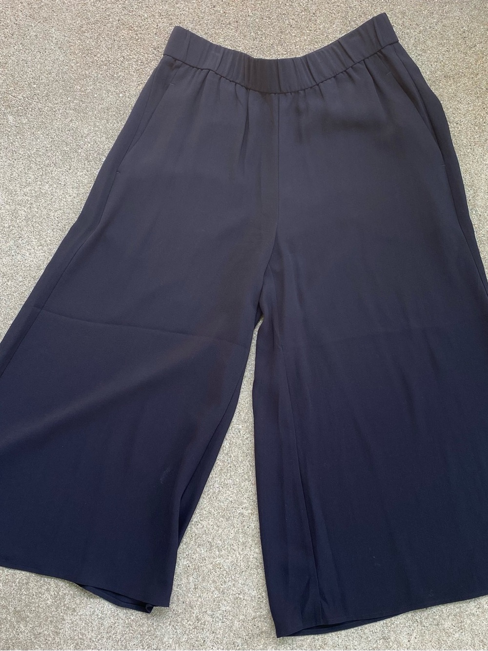 Eileen Fisher Black Wide-Leg Elastic Waist Culotte Pants
